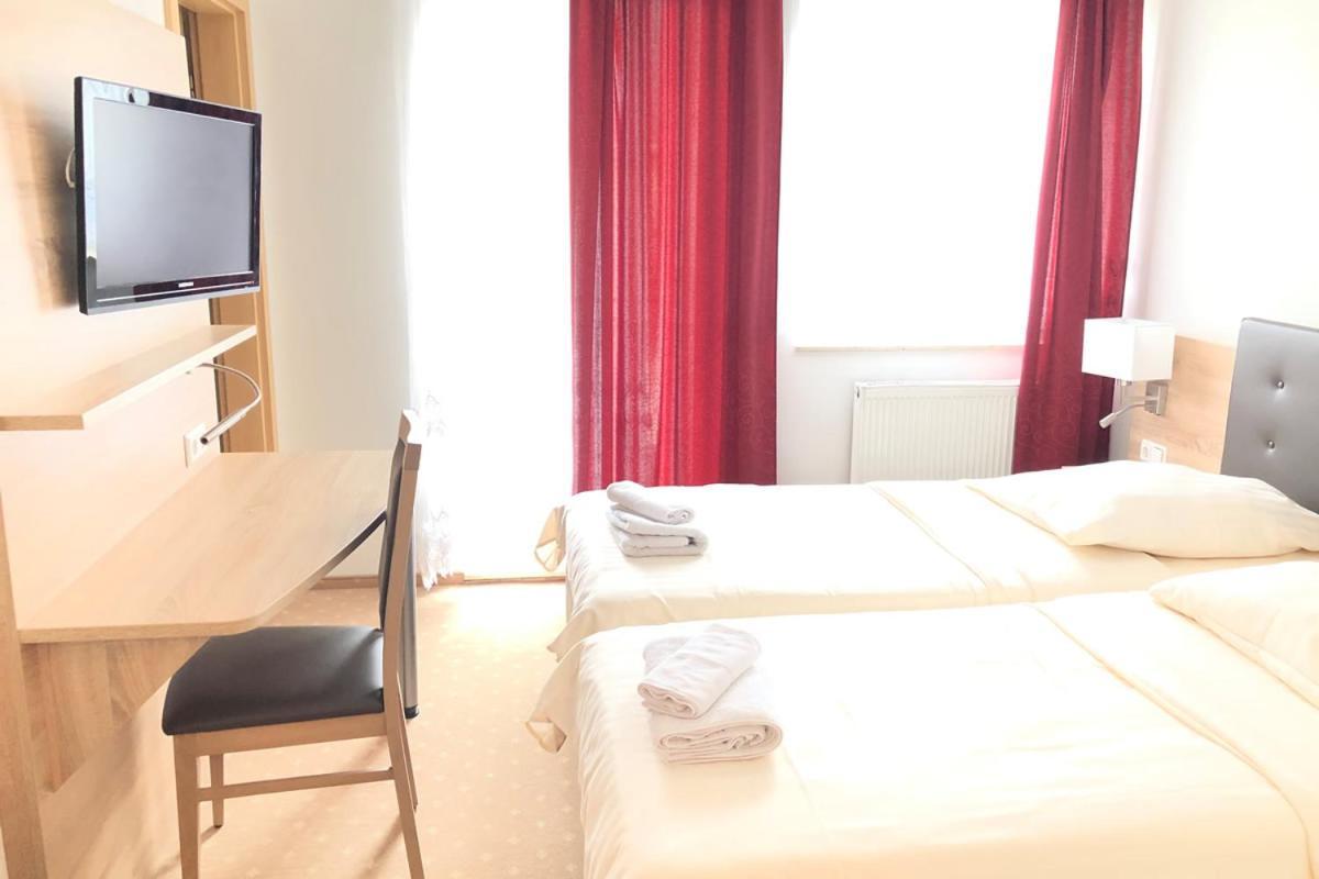 Hotel & Restaurant Miranda 시크 외부 사진